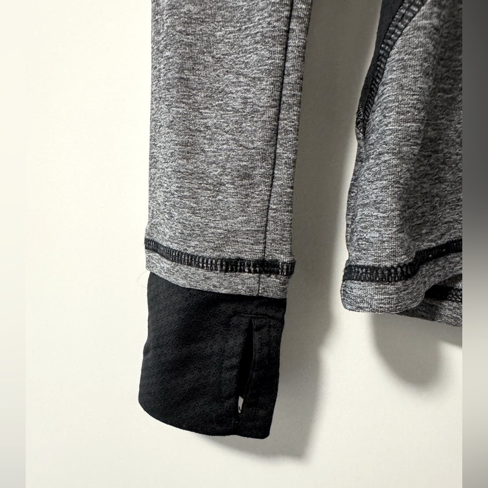 Lightweight Active Pullover - Picture 3 of 3